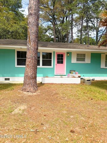 2403 Pine Court, Beaufort, SC 29902