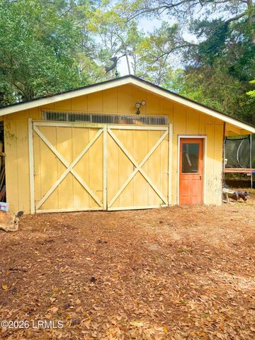 2403 Pine Court, Beaufort, SC 29902