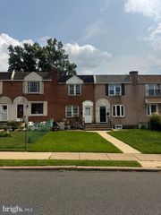 2009 HEATHER RD, Folcroft, PA 19032