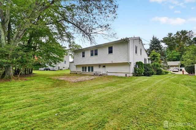 38 Sherwood Avenue, East Brunswick, NJ 08816