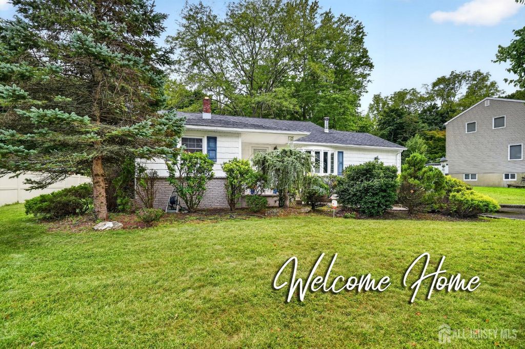 38 Sherwood Avenue, East Brunswick, NJ 08816