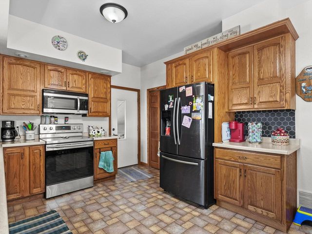 3106 E County Highway V, Mishicot, WI 54228