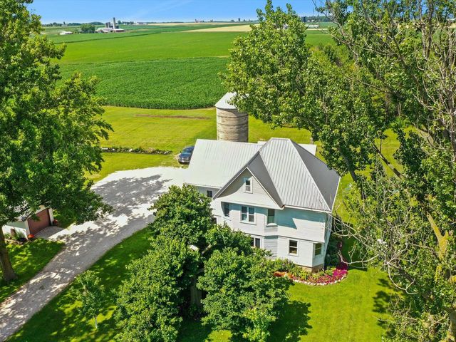 3106 E County Highway V, Mishicot, WI 54228