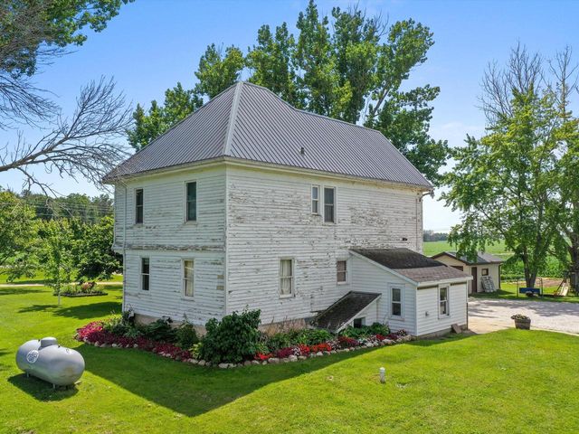 3106 E County Highway V, Mishicot, WI 54228