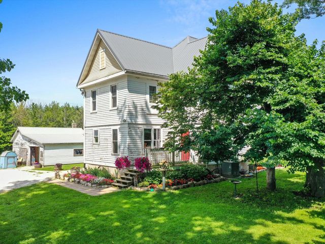 3106 E County Highway V, Mishicot, WI 54228