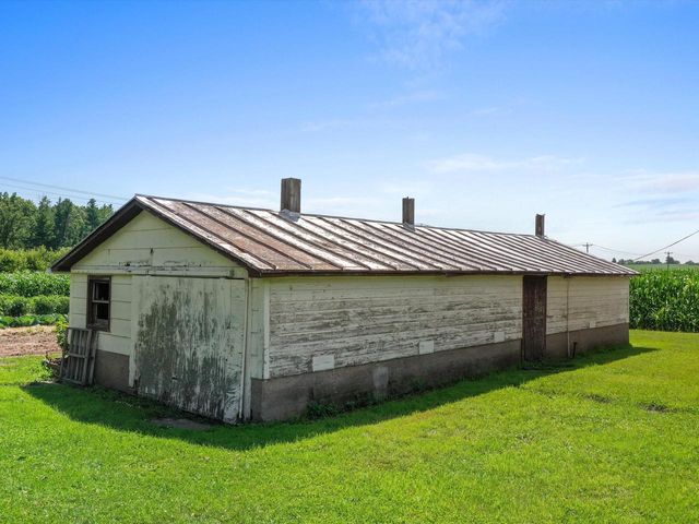 3106 E County Highway V, Mishicot, WI 54228