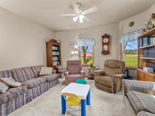 3106 E County Highway V, Mishicot, WI 54228