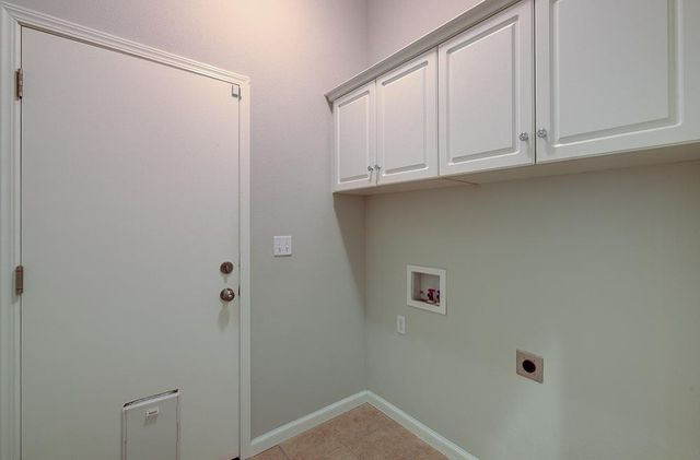 3235 Rall Avenue, Clovis, CA 93619