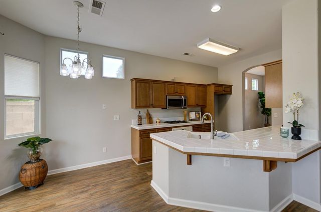 3235 Rall Avenue, Clovis, CA 93619
