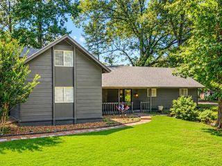 2193 WOODRUFF DR, Germantown, TN 38138