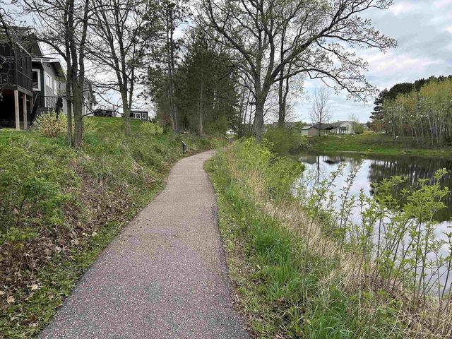 1440 Tillberry Drive, Baraboo, WI 53913