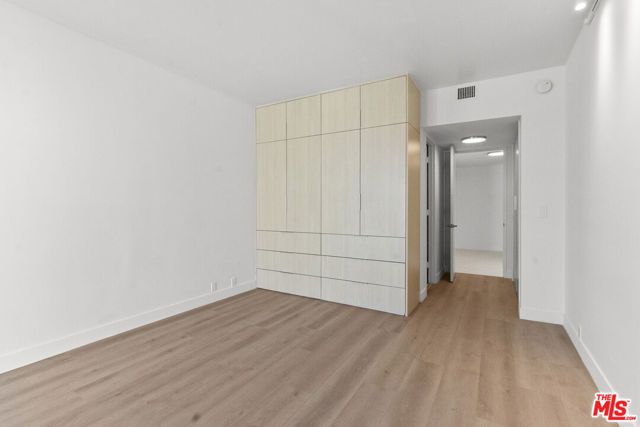 320 N Maple Drive 303, Beverly Hills, CA 90210