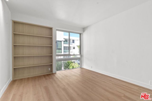 320 N Maple Drive 303, Beverly Hills, CA 90210