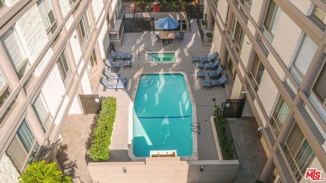 320 N Maple Drive 303, Beverly Hills, CA 90210