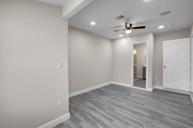 9409 Fairland Drive, Houston, TX 77051