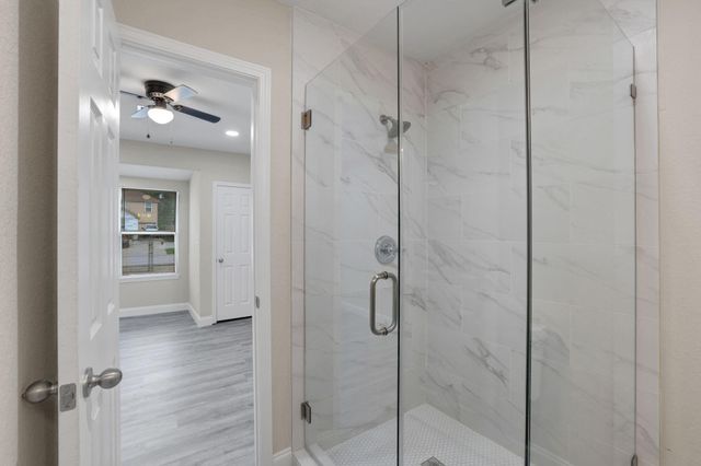 9409 Fairland Drive, Houston, TX 77051