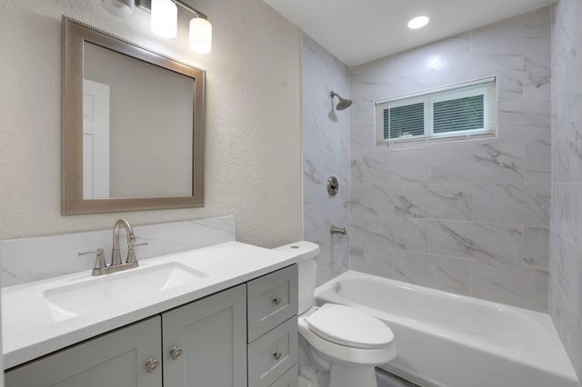 9409 Fairland Drive, Houston, TX 77051
