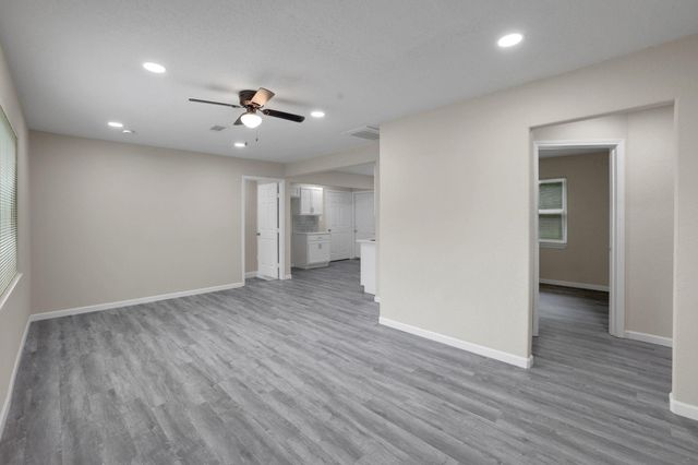 9409 Fairland Drive, Houston, TX 77051