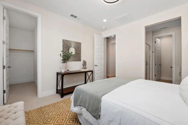 105 Kimberwick Court, Burbank, CA 91506