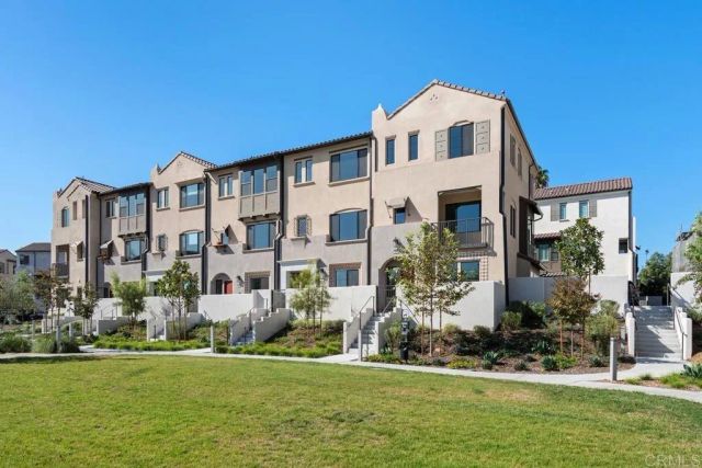 105 Kimberwick Court, Burbank, CA 91506