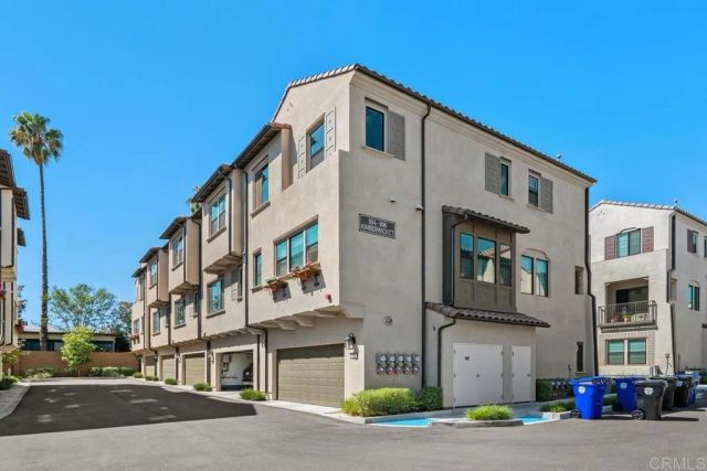105 Kimberwick Court, Burbank, CA 91506
