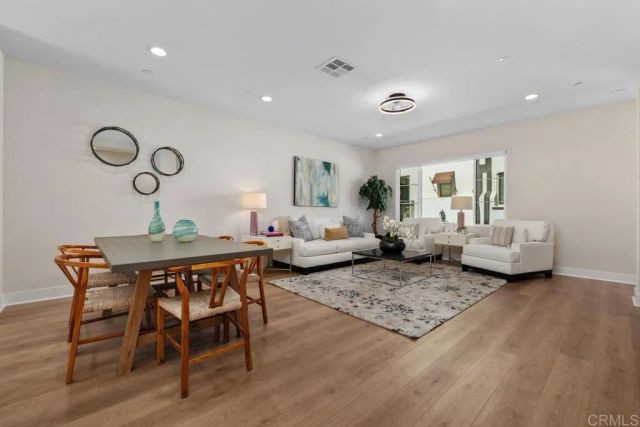 105 Kimberwick Court, Burbank, CA 91506