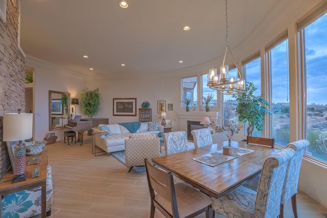 3812 Oxbow Village Lane NW, Albuquerque, NM 87120