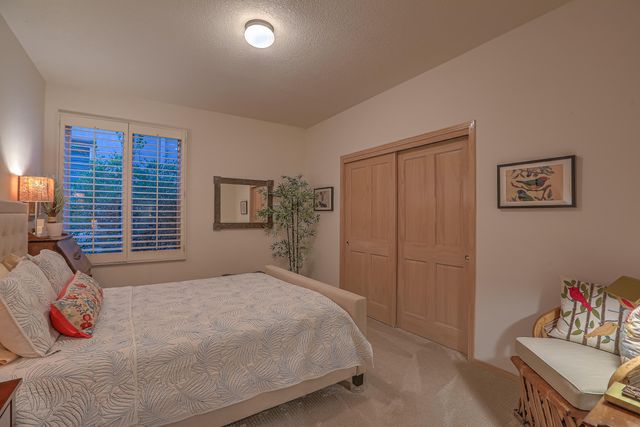 3812 Oxbow Village Lane NW, Albuquerque, NM 87120