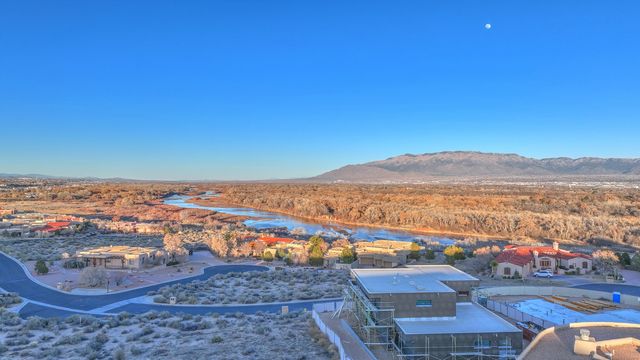 3812 Oxbow Village Lane NW, Albuquerque, NM 87120