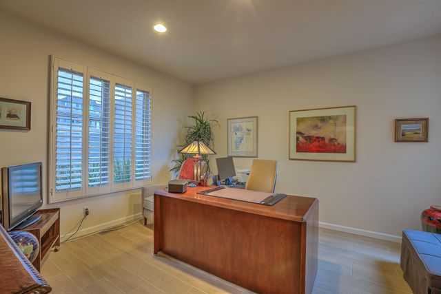 3812 Oxbow Village Lane NW, Albuquerque, NM 87120