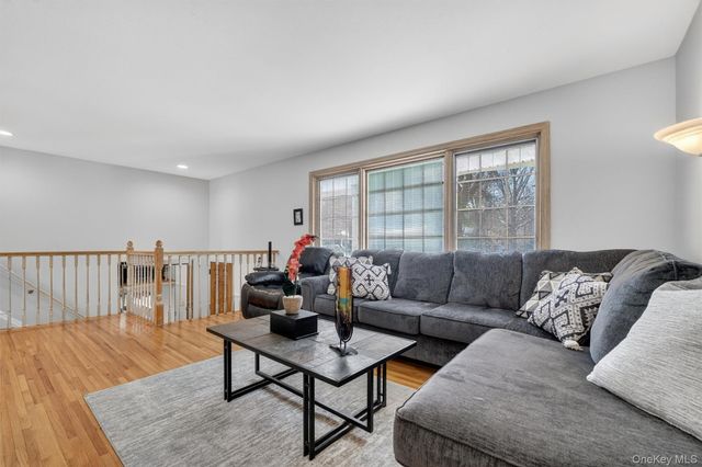 5 Raleigh Drive, New City, NY 10956