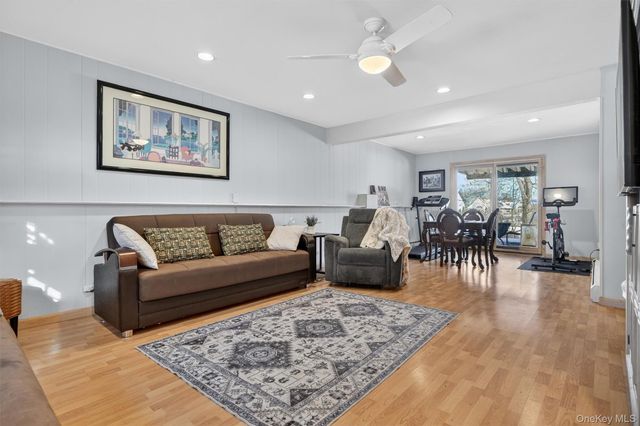 5 Raleigh Drive, New City, NY 10956