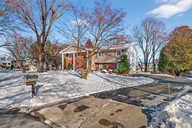 5 Raleigh Drive, New City, NY 10956