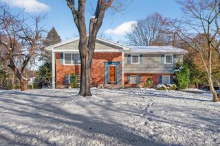 5 Raleigh Drive, New City, NY 10956