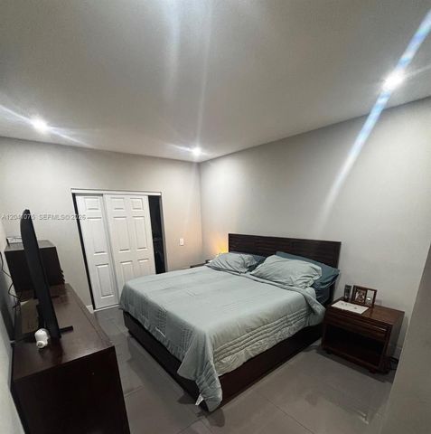 1610 SW 120th Ave 1610, Pembroke Pines, FL 33025