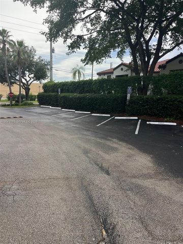 1610 SW 120th Ave 1610, Pembroke Pines, FL 33025