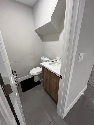 1610 SW 120th Ave 1610, Pembroke Pines, FL 33025