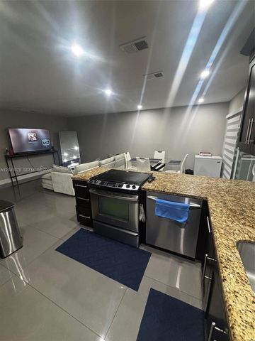 1610 SW 120th Ave 1610, Pembroke Pines, FL 33025