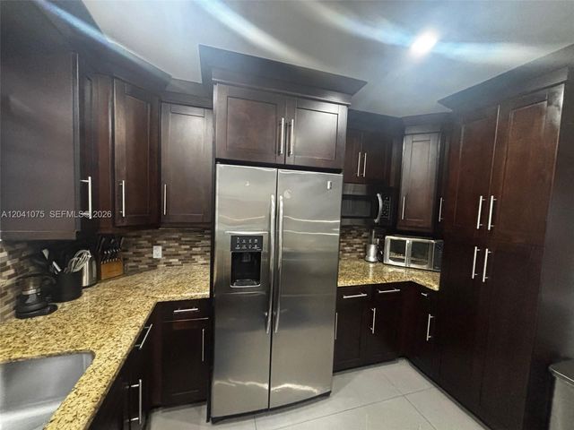 1610 SW 120th Ave 1610, Pembroke Pines, FL 33025