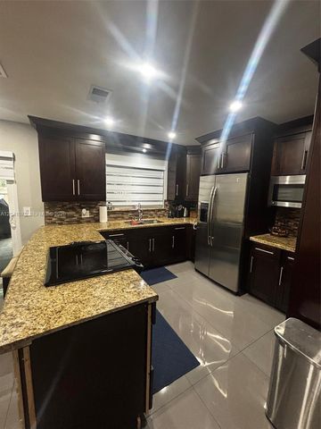 1610 SW 120th Ave 1610, Pembroke Pines, FL 33025