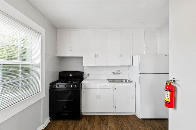 800-802 Hancock St, Corpus Christi, TX 78404