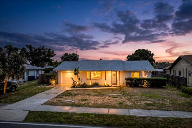 532 CENTER ROAD, Venice, FL 34285