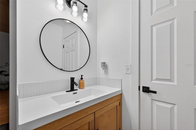 532 CENTER ROAD, Venice, FL 34285