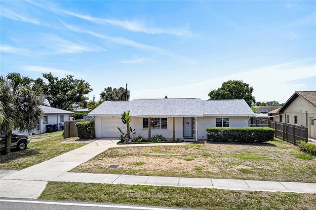 532 CENTER ROAD, Venice, FL 34285