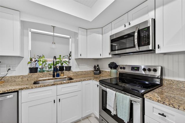 532 CENTER ROAD, Venice, FL 34285