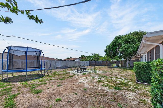 532 CENTER ROAD, Venice, FL 34285
