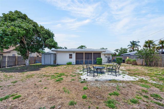 532 CENTER ROAD, Venice, FL 34285