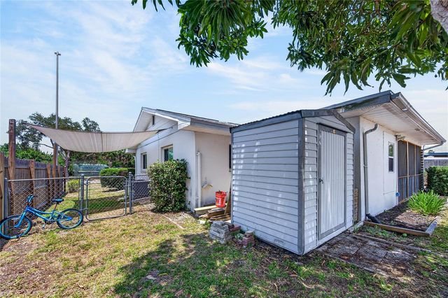 532 CENTER ROAD, Venice, FL 34285