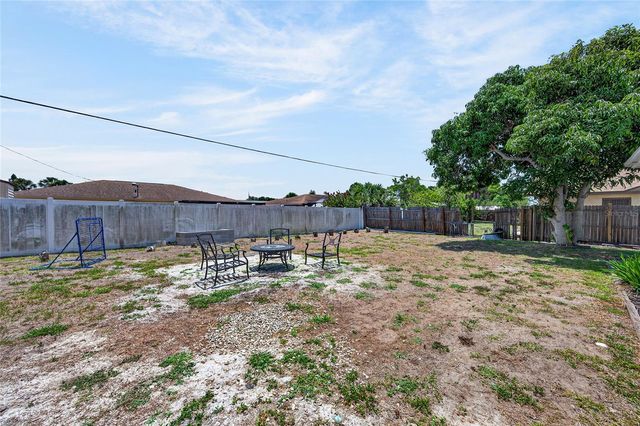 532 CENTER ROAD, Venice, FL 34285