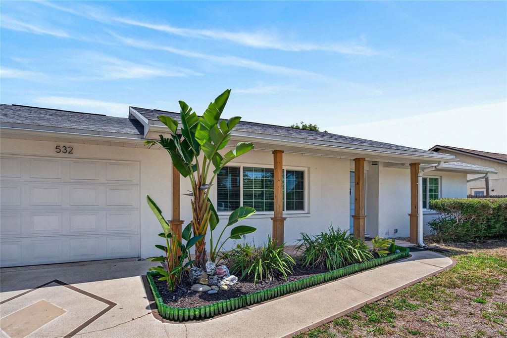 532 CENTER ROAD, Venice, FL 34285